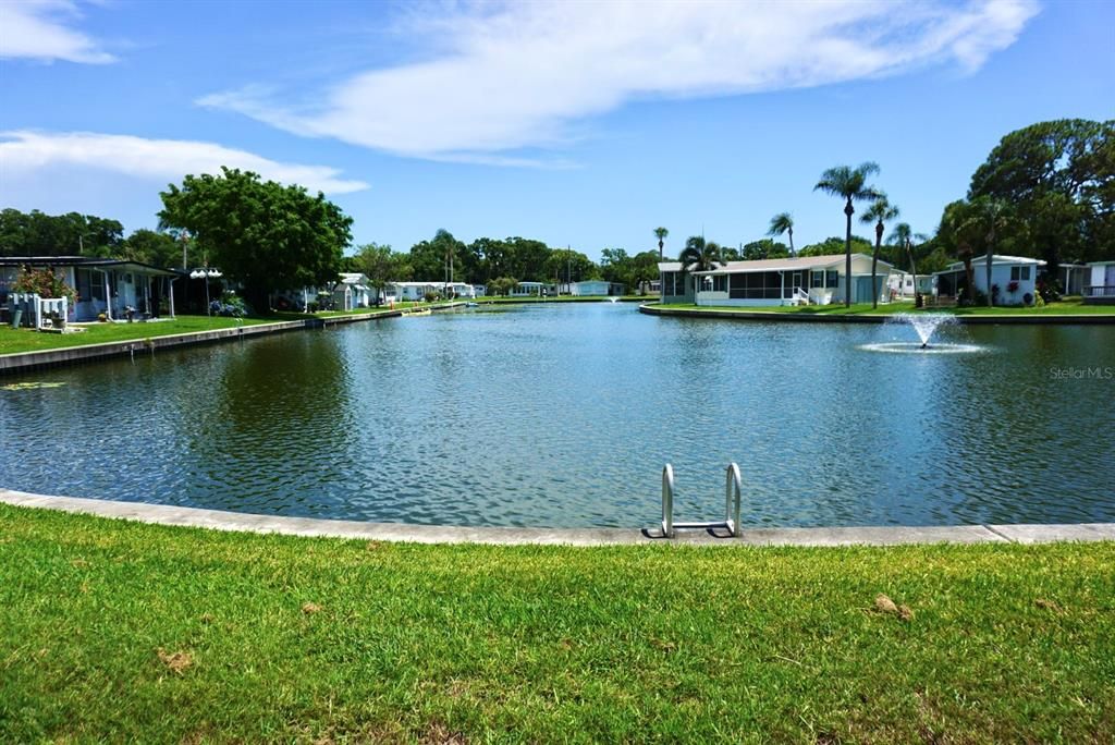 For Sale: $67,500 (2 beds, 1 baths, 834 Square Feet)