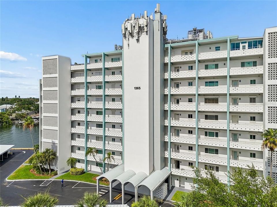 На продажу: $400,000 (2 спален, 2 ванн, 1200 Квадратных фут)