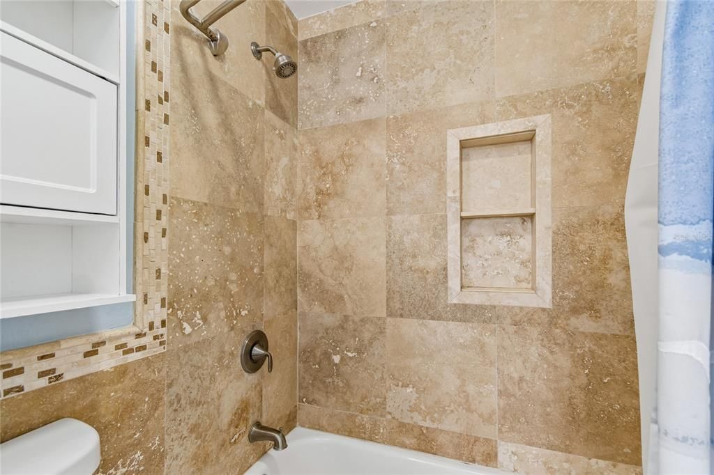 На продажу: $400,000 (2 спален, 2 ванн, 1200 Квадратных фут)