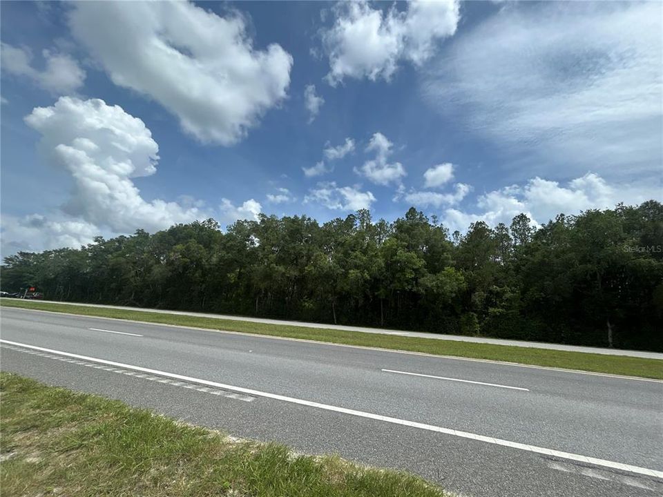 For Sale: $3,999,999 (20.68 acres)