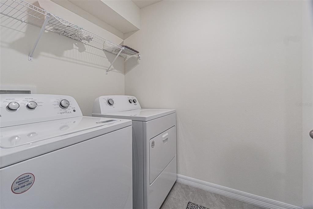 For Sale: $535,000 (5 beds, 3 baths, 2605 Square Feet)