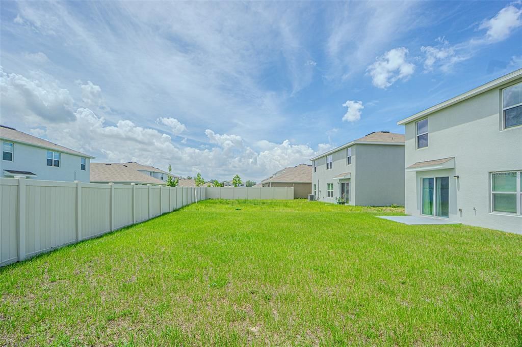 For Sale: $535,000 (5 beds, 3 baths, 2605 Square Feet)