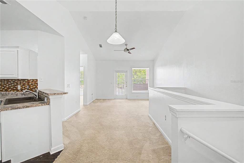 For Sale: $134,900 (1 beds, 1 baths, 951 Square Feet)