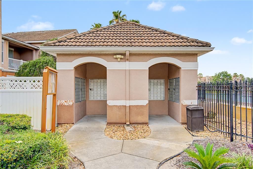 For Sale: $134,900 (1 beds, 1 baths, 951 Square Feet)