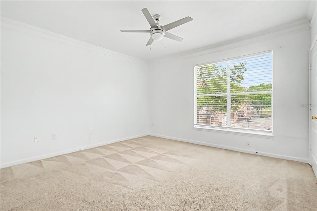 For Sale: $134,900 (1 beds, 1 baths, 951 Square Feet)