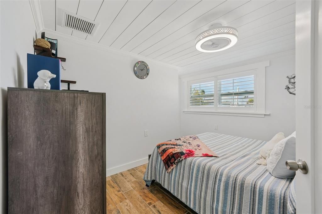 For Sale: $424,999 (2 beds, 2 baths, 1144 Square Feet)