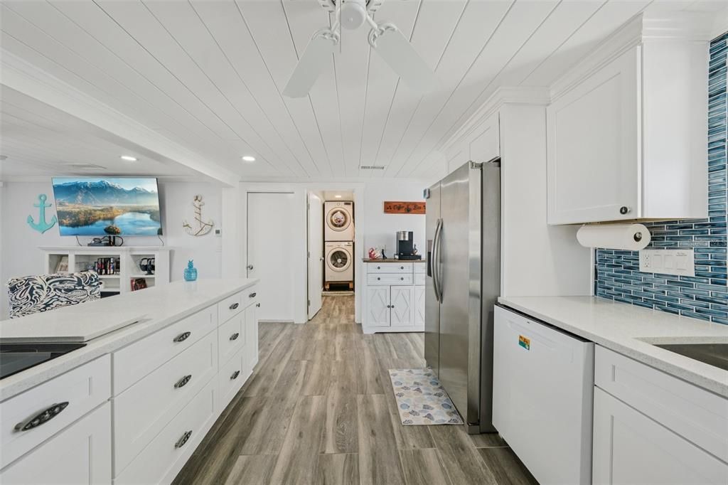For Sale: $424,999 (2 beds, 2 baths, 1144 Square Feet)