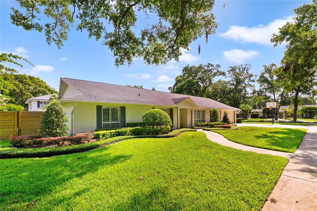 For Sale: $1,386,000 (4 beds, 3 baths, 2473 Square Feet)