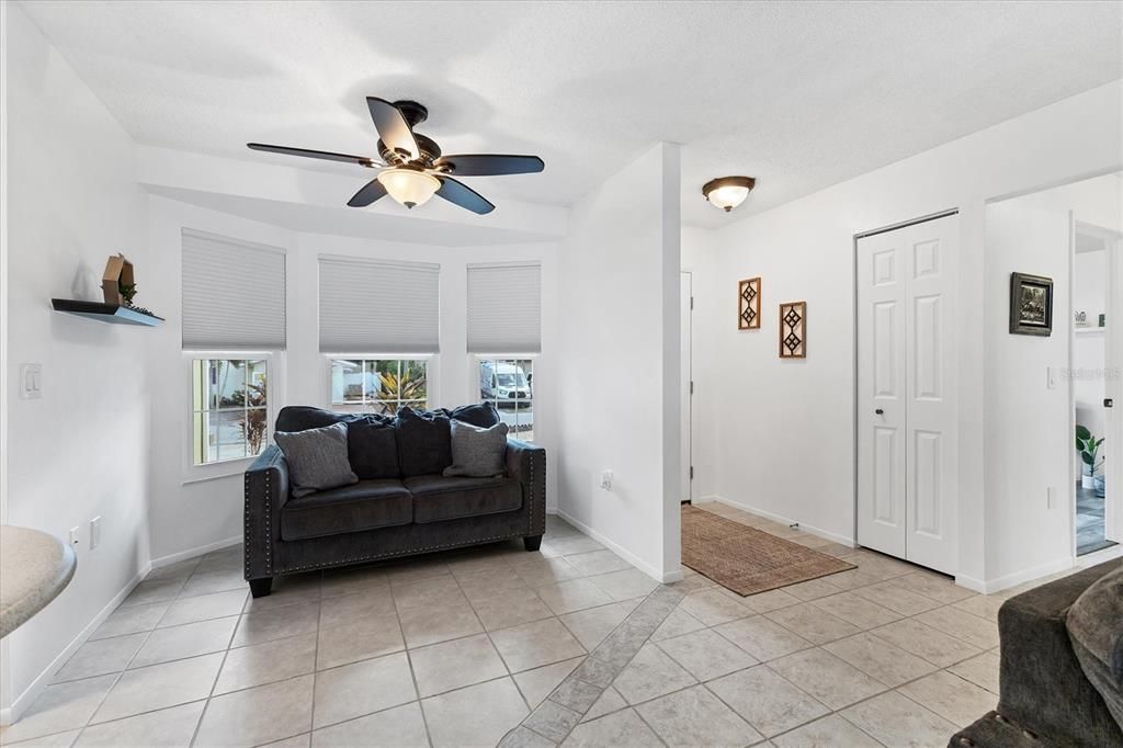 For Rent: $2,300 (3 beds, 2 baths, 1328 Square Feet)
