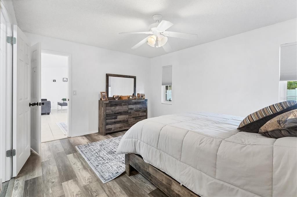 For Rent: $2,300 (3 beds, 2 baths, 1328 Square Feet)