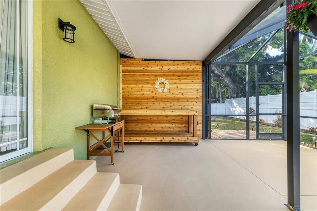 For Rent: $2,300 (3 beds, 2 baths, 1328 Square Feet)