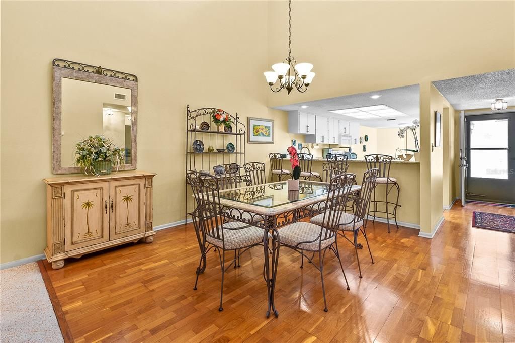 For Rent: $3,000 (3 beds, 2 baths, 1847 Square Feet)