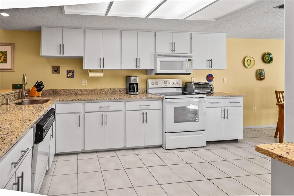 For Rent: $3,000 (3 beds, 2 baths, 1847 Square Feet)