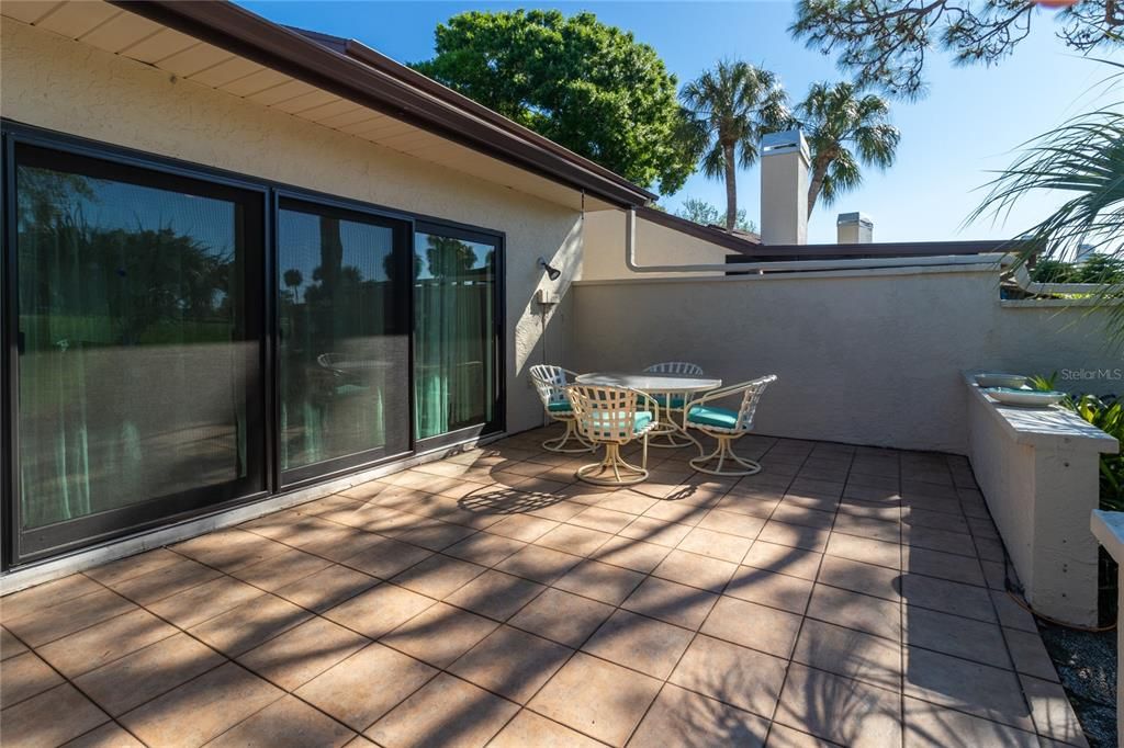 For Rent: $3,000 (3 beds, 2 baths, 1847 Square Feet)