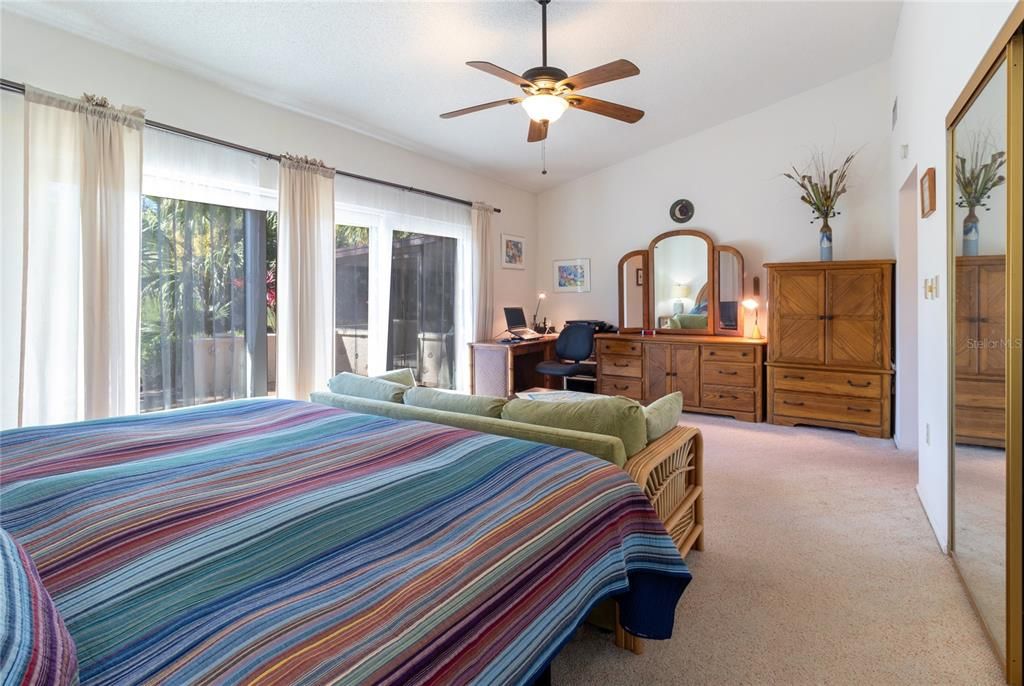 For Rent: $3,000 (3 beds, 2 baths, 1847 Square Feet)