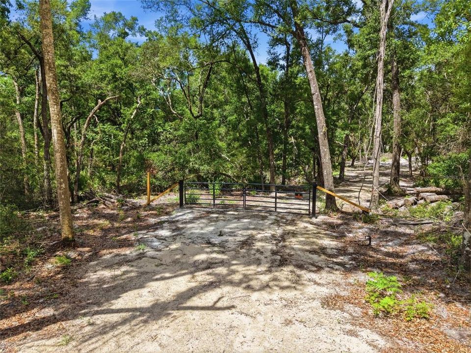 For Sale: $77,000 (4.00 acres)
