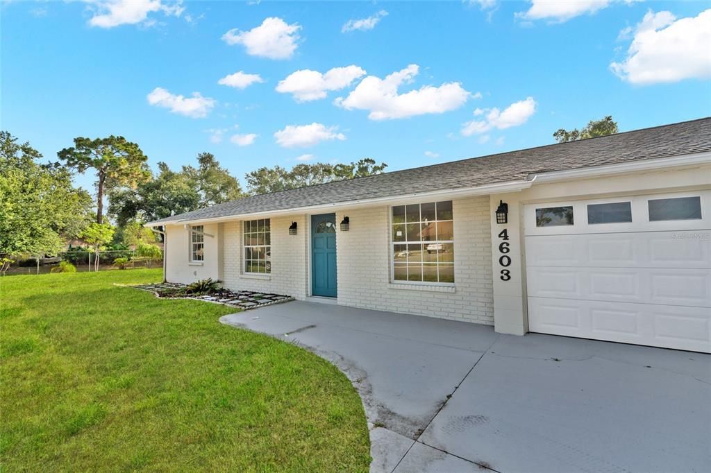 For Sale: $390,000 (3 beds, 2 baths, 1269 Square Feet)