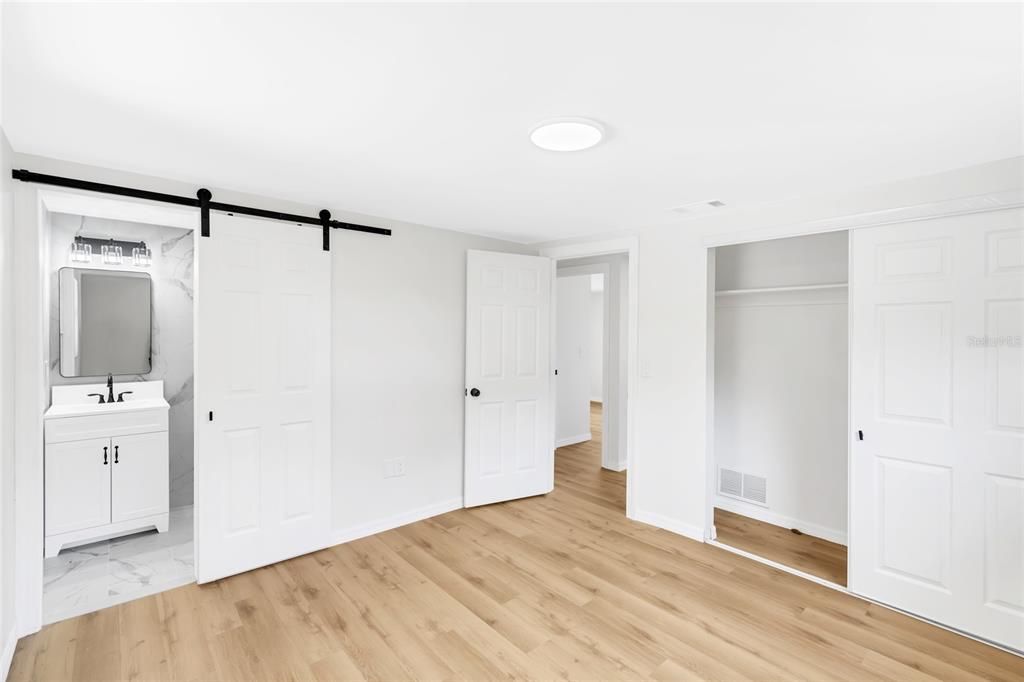 For Sale: $390,000 (3 beds, 2 baths, 1269 Square Feet)