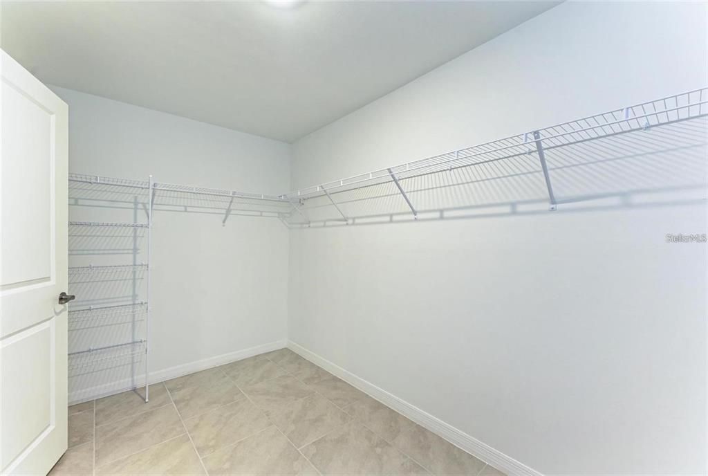 En Renta: $2,250 (4 camas, 2 baños, 1941 Pies cuadrados)