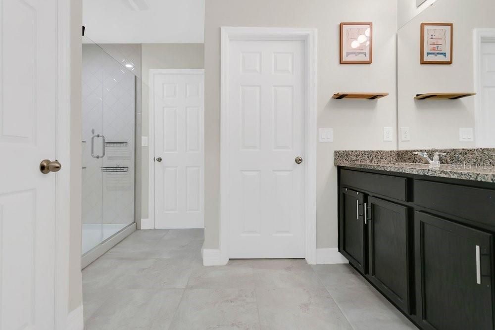 For Sale: $359,000 (3 beds, 2 baths, 1545 Square Feet)
