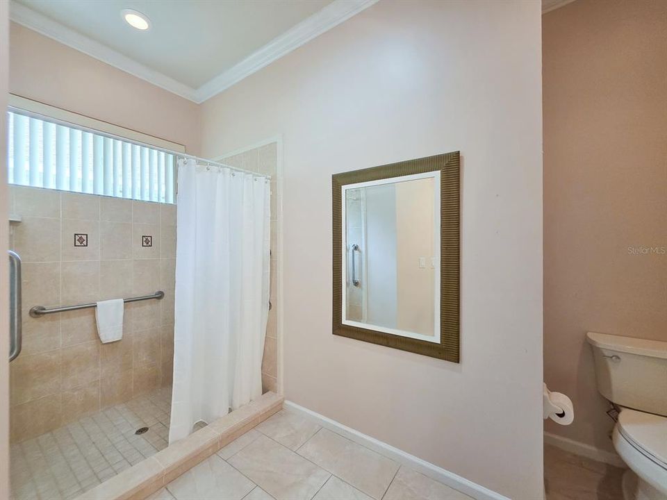 For Sale: $330,000 (3 beds, 2 baths, 1684 Square Feet)