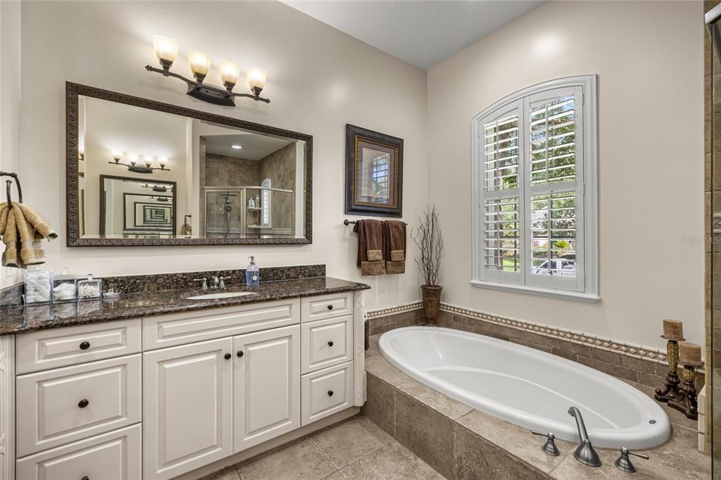 For Sale: $2,499,000 (4 beds, 3 baths, 3495 Square Feet)