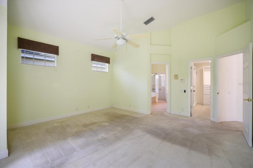 For Sale: $545,000 (3 beds, 2 baths, 1721 Square Feet)