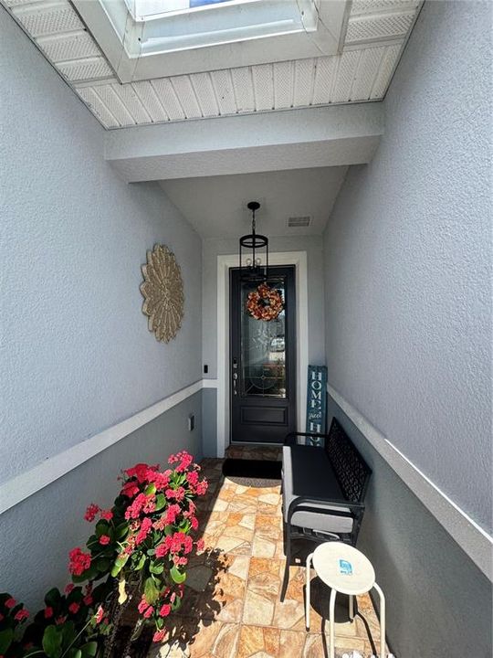 For Rent: $2,500 (4 beds, 2 baths, 2094 Square Feet)