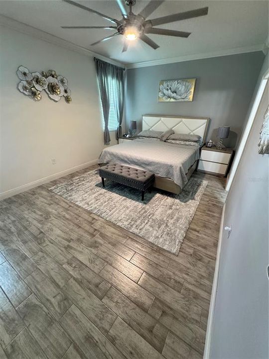 For Rent: $2,500 (4 beds, 2 baths, 2094 Square Feet)