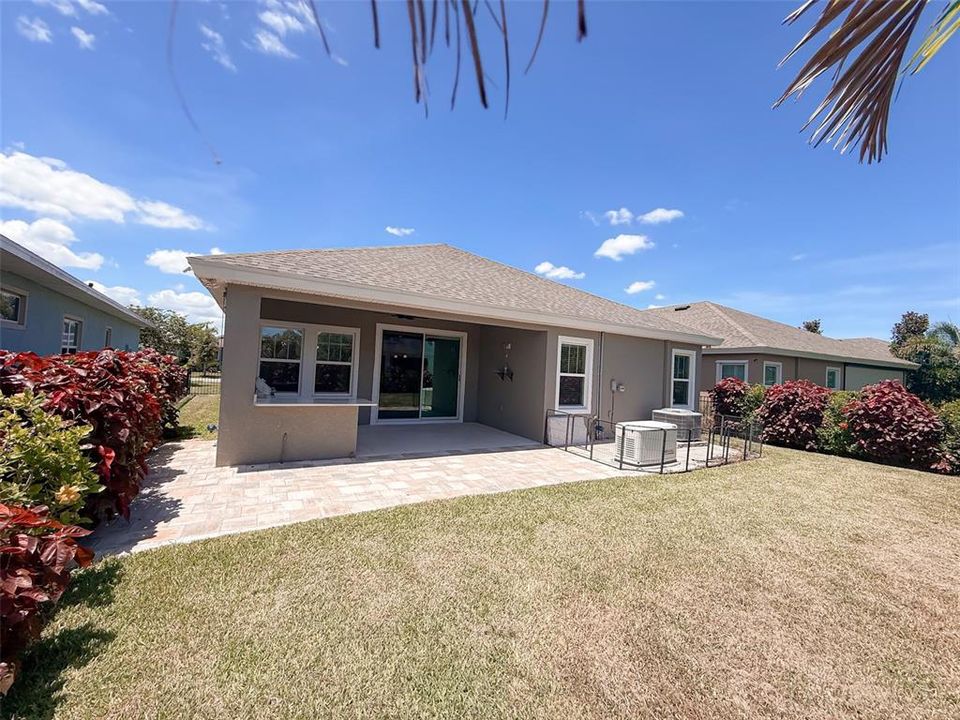 For Rent: $3,500 (3 beds, 3 baths, 2086 Square Feet)