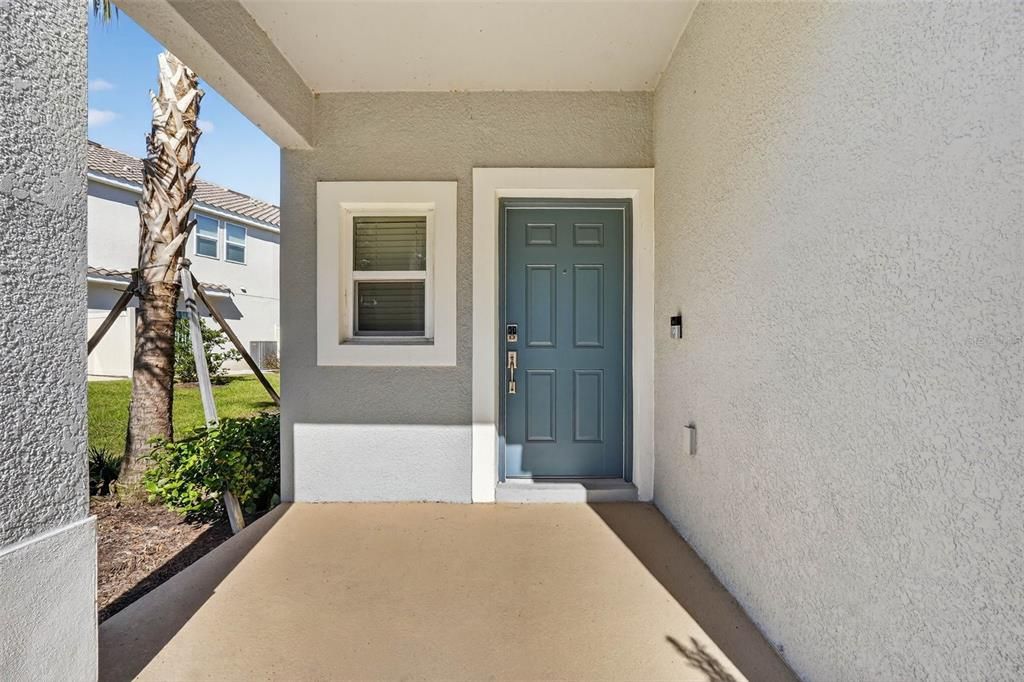For Rent: $2,200 (3 beds, 2 baths, 1550 Square Feet)