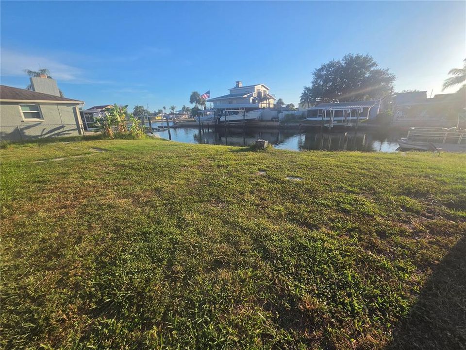 For Sale: $259,900 (3 beds, 2 baths, 1135 Square Feet)