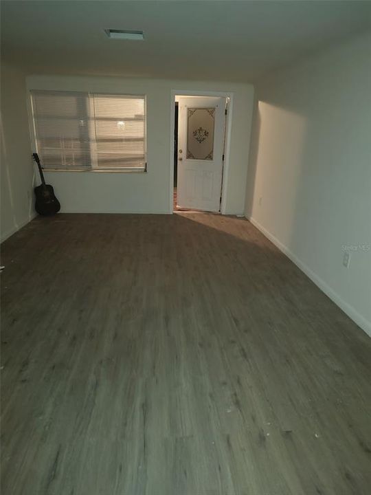 For Sale: $259,900 (3 beds, 2 baths, 1135 Square Feet)