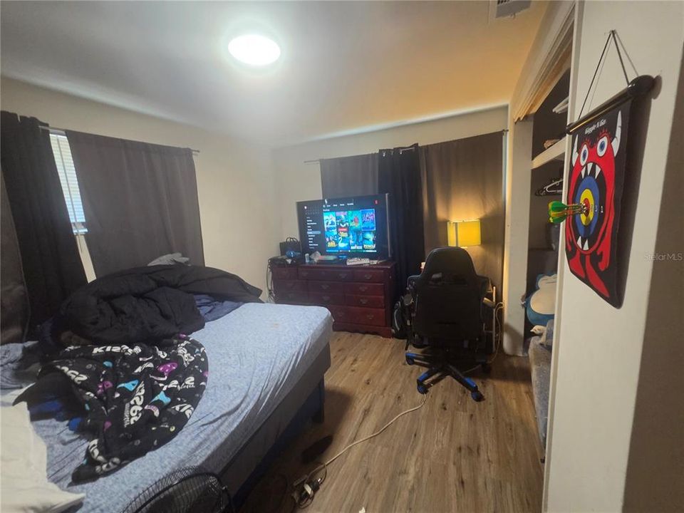 For Sale: $259,900 (3 beds, 2 baths, 1135 Square Feet)