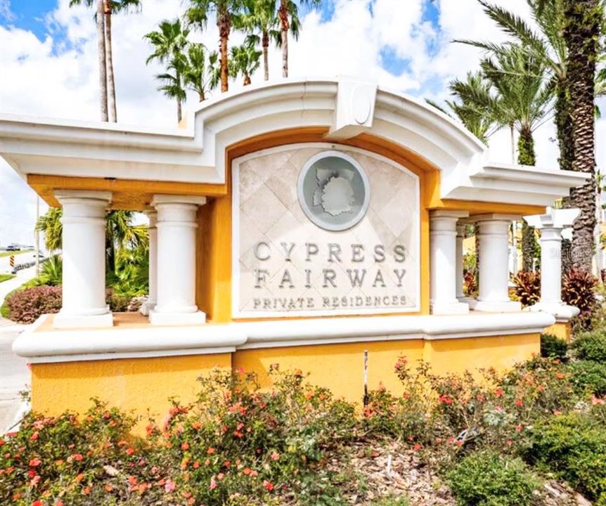 For Rent: $1,600 (1 beds, 1 baths, 734 Square Feet)