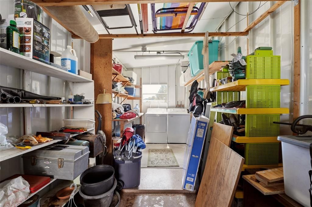 На продажу: $175,000 (2 спален, 2 ванн, 1355 Квадратных фут)