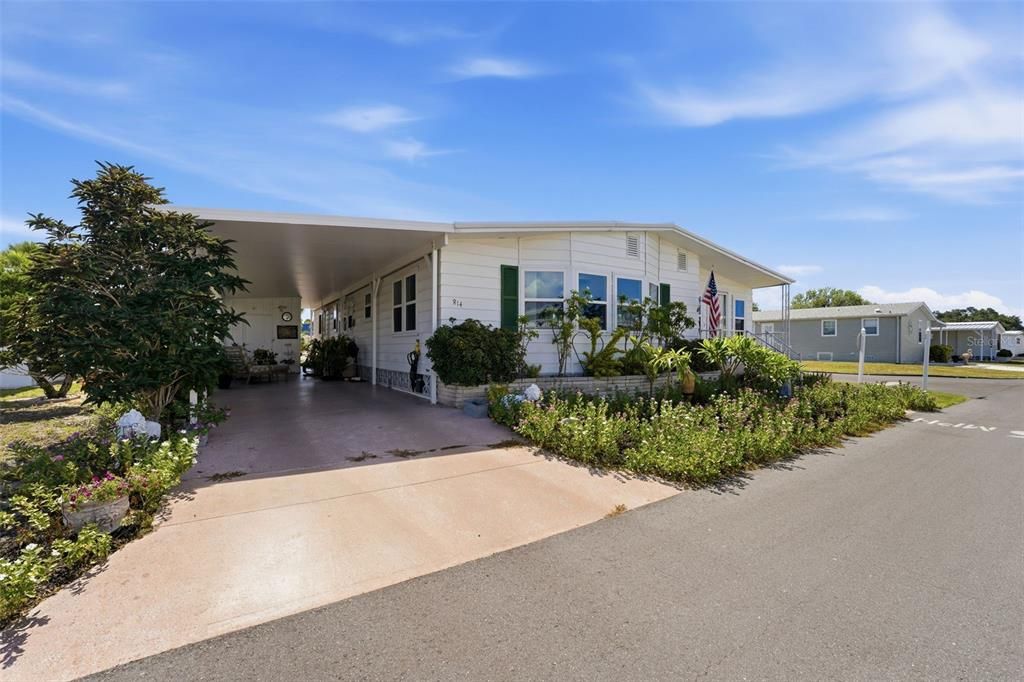 На продажу: $175,000 (2 спален, 2 ванн, 1355 Квадратных фут)