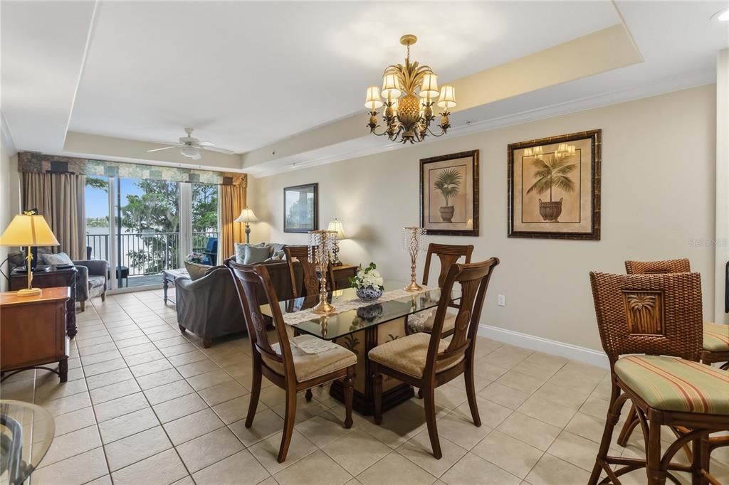 For Sale: $308,000 (2 beds, 2 baths, 1169 Square Feet)