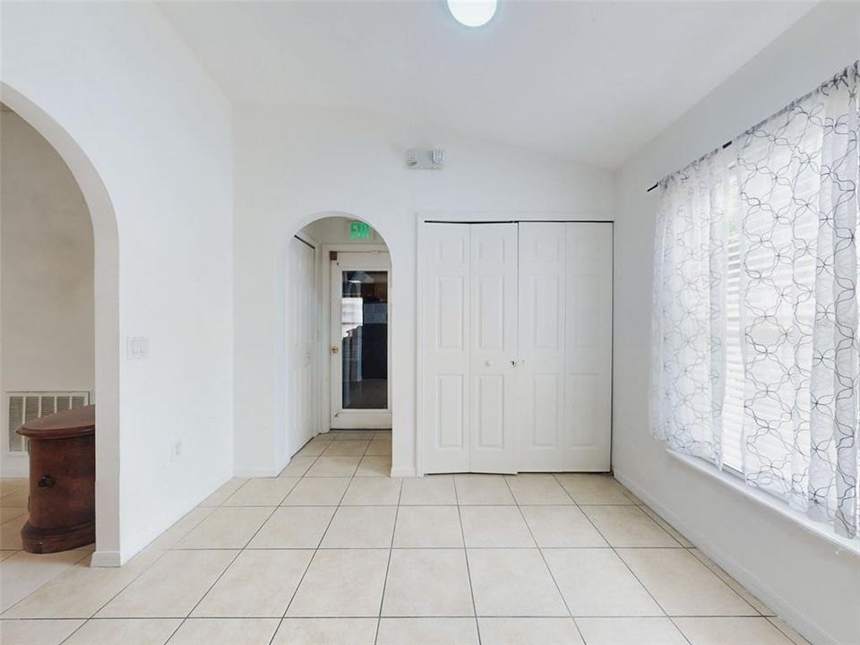 For Sale: $360,000 (3 beds, 2 baths, 1624 Square Feet)