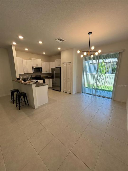 For Rent: $1,890 (3 beds, 2 baths, 1666 Square Feet)