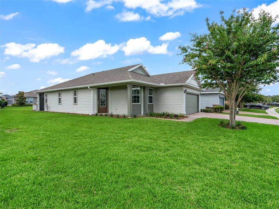 For Sale: $315,000 (2 beds, 2 baths, 1392 Square Feet)