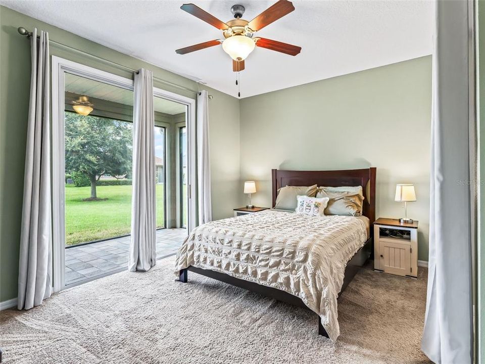 For Sale: $315,000 (2 beds, 2 baths, 1392 Square Feet)