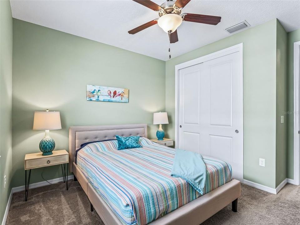 For Sale: $315,000 (2 beds, 2 baths, 1392 Square Feet)