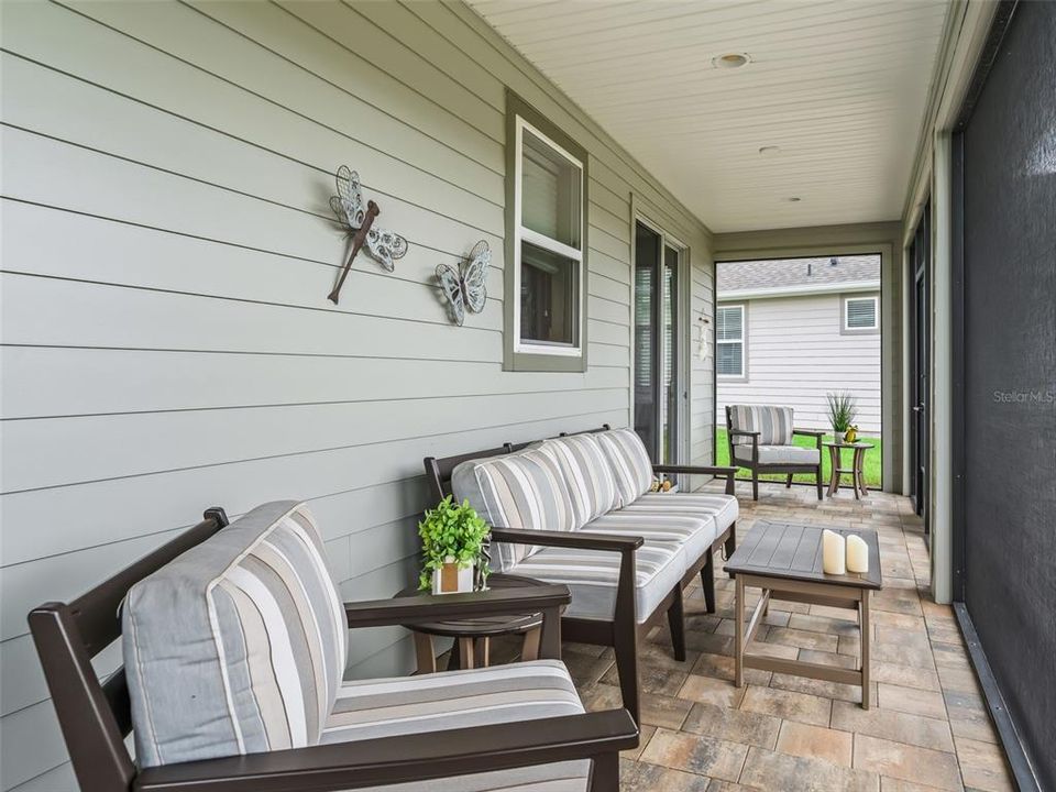 For Sale: $315,000 (2 beds, 2 baths, 1392 Square Feet)