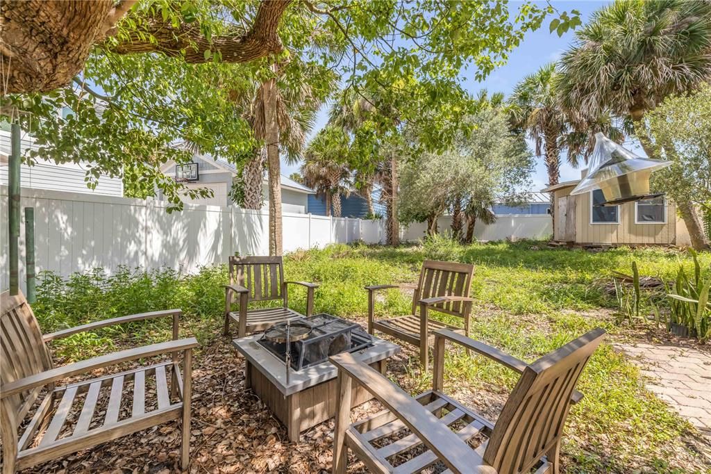 For Sale: $669,000 (3 beds, 2 baths, 1222 Square Feet)