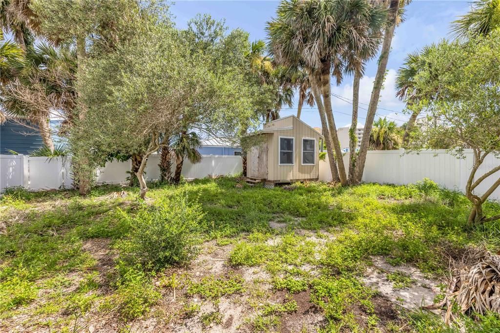 For Sale: $669,000 (3 beds, 2 baths, 1222 Square Feet)