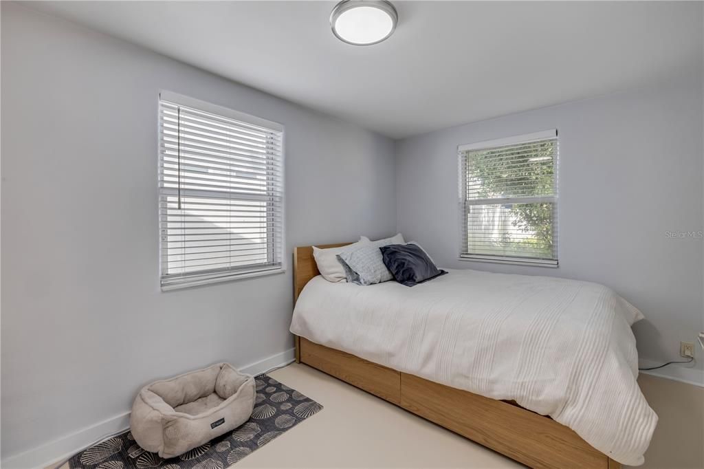 For Sale: $669,000 (3 beds, 2 baths, 1222 Square Feet)