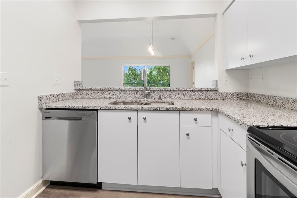En Venta: $274,900 (2 camas, 2 baños, 1514 Pies cuadrados)