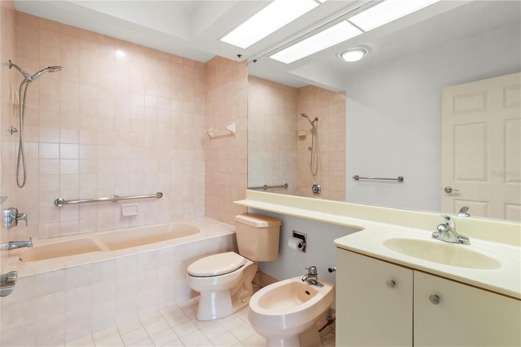 En Venta: $274,900 (2 camas, 2 baños, 1514 Pies cuadrados)