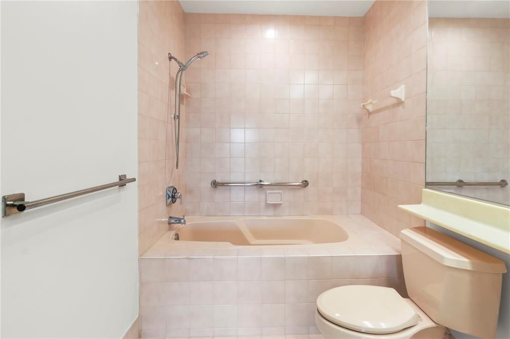 En Venta: $274,900 (2 camas, 2 baños, 1514 Pies cuadrados)